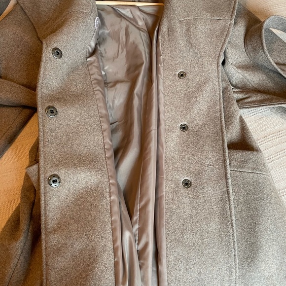 Light Brown Winter Coat - Picture 4 of 6
